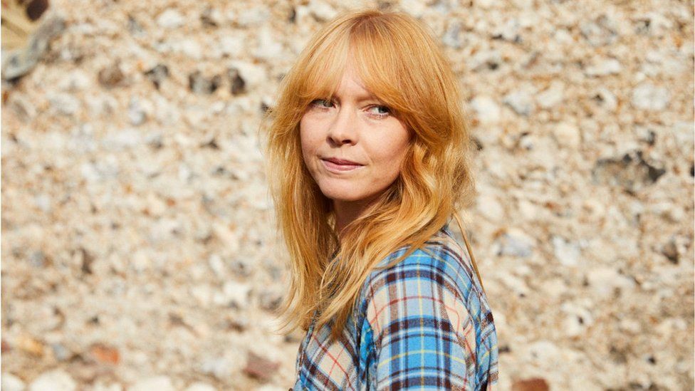 Lucy Rose - promotional photograph