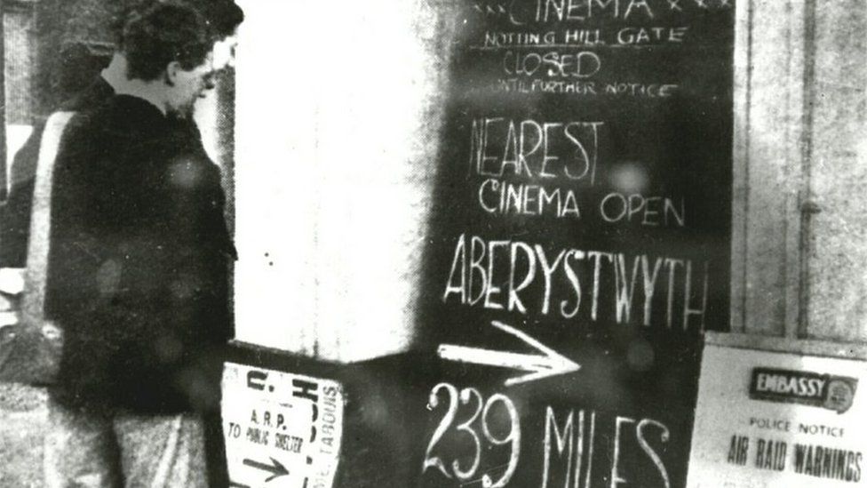 Aberystwyth: The town where cinemas stayed open as WW2 began - BBC News