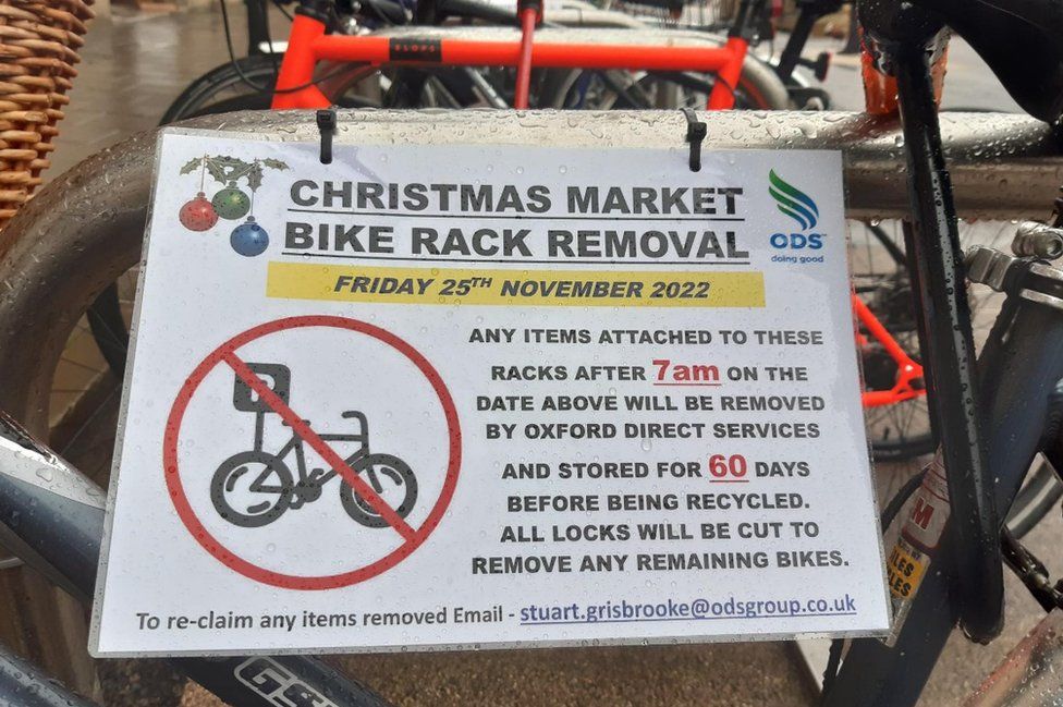 Oxford Cycle racks removed to make way for Christmas market BBC News