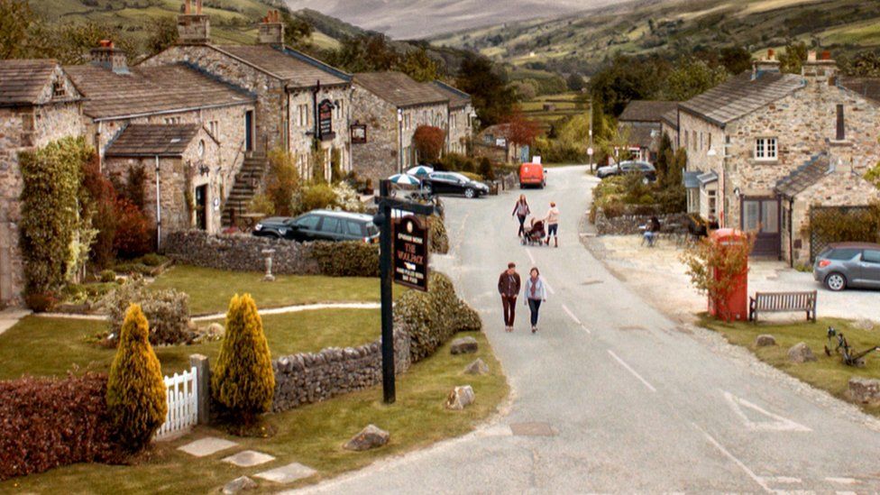 can i visit the set of emmerdale