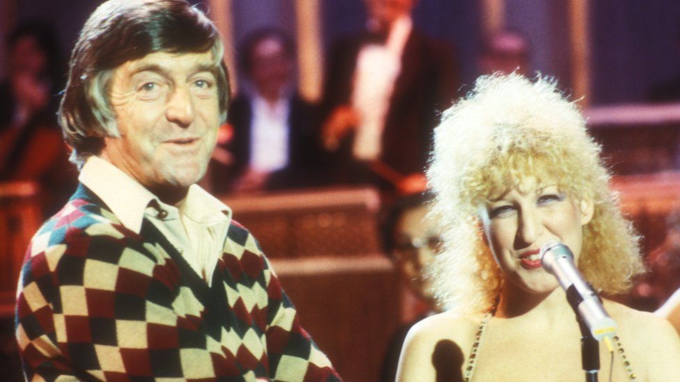Michael Parkinson and Bette Midler in 1979