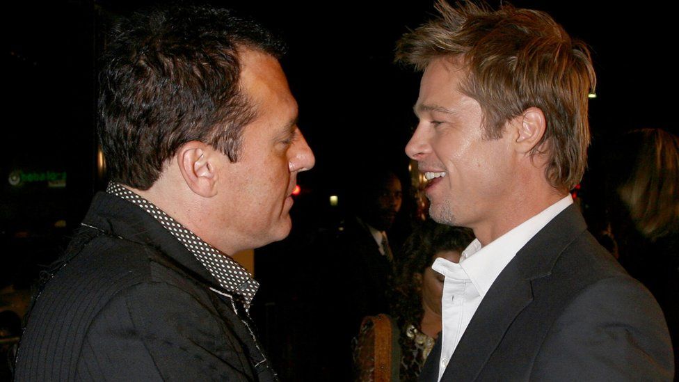 Actor Tom Sizemore and actor Brad Pitt arrives at the Paramount Vantage premiere of "Babel" held at the FOX Westwood Village theatre on November 5, 2006 in Westwood, California