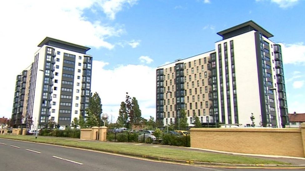 Combustible cladding discovered on Billingham highrise flats BBC News