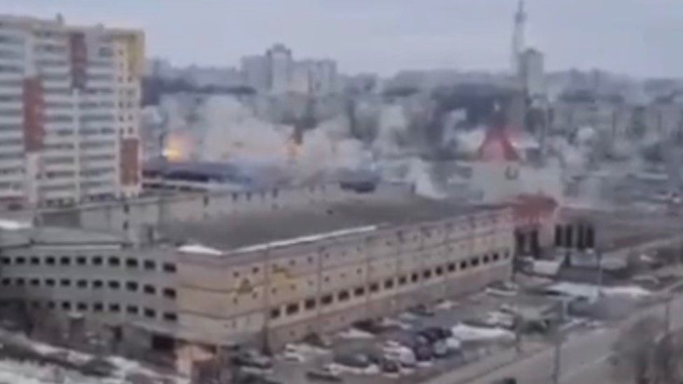 Image of alleged cluster attack in Kharkiv