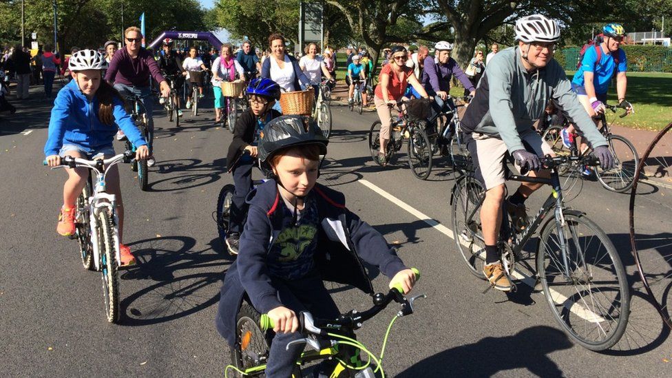 Pedal Portsmouth Thousands take part in cycling event BBC News