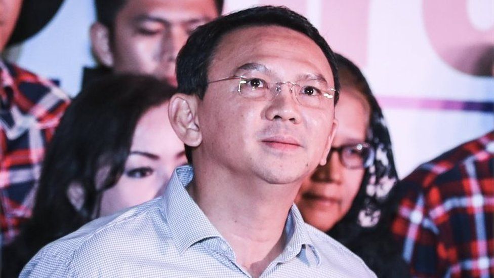 Jakarta"s incumbent governor Basuki "Ahok" Tjahaja Purnama looks up shortly before speaking to journalists on a press conference in Jakarta, Indonesia, 19 April 2017.