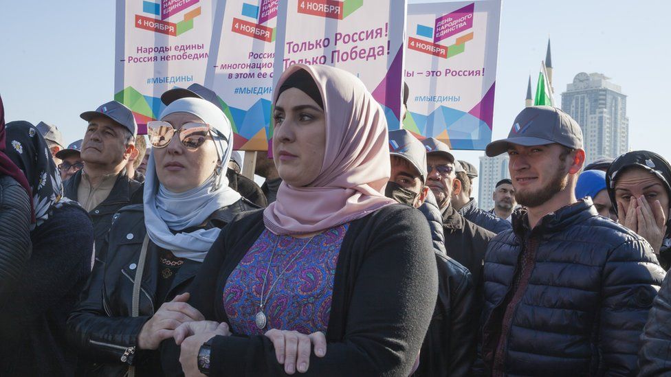 bitovoe-russkoe-derevenskoe-privatnoe-onlayn