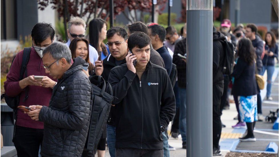 people outside SVB Bank