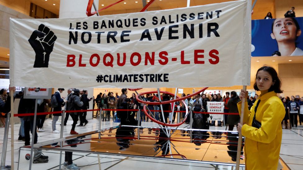 Youth climate protest in Paris