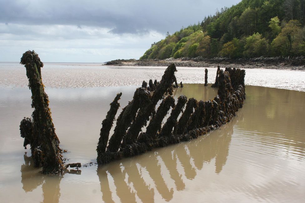 Probable wreck of a schooner at Kirkcudbright
