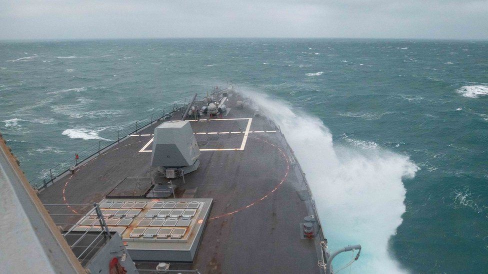 The USS Chung-Hoon transiting the Taiwan Strait