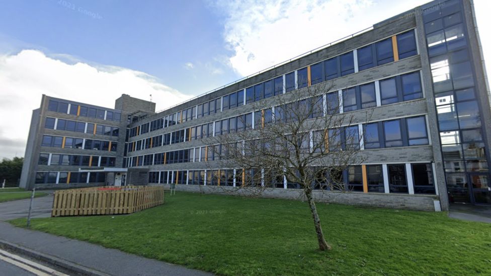 Cornwall Council's Camborne offices to close BBC News