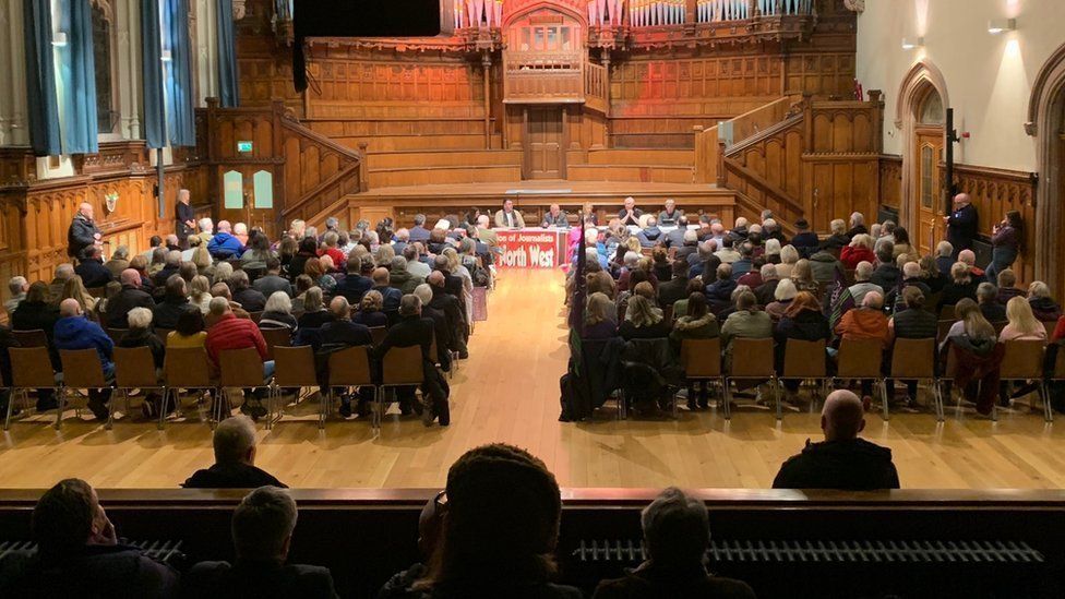 Radio Foyle public meeting at Derry's Guildhall