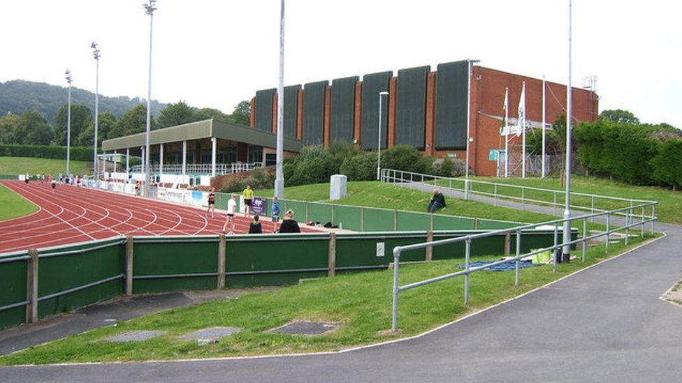 Sports sites. Рексхэм стадион. Рексем стадион.