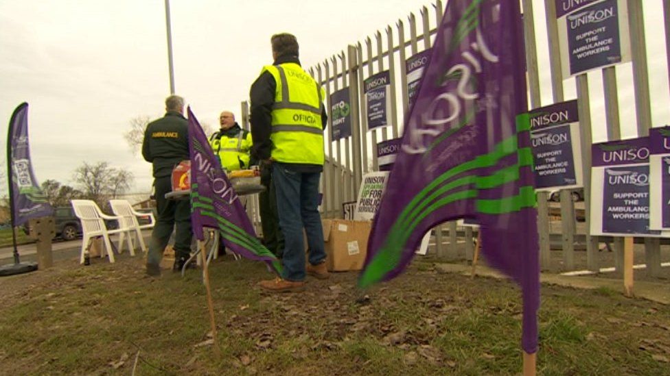 The picket line at Sutton Fields, Hull