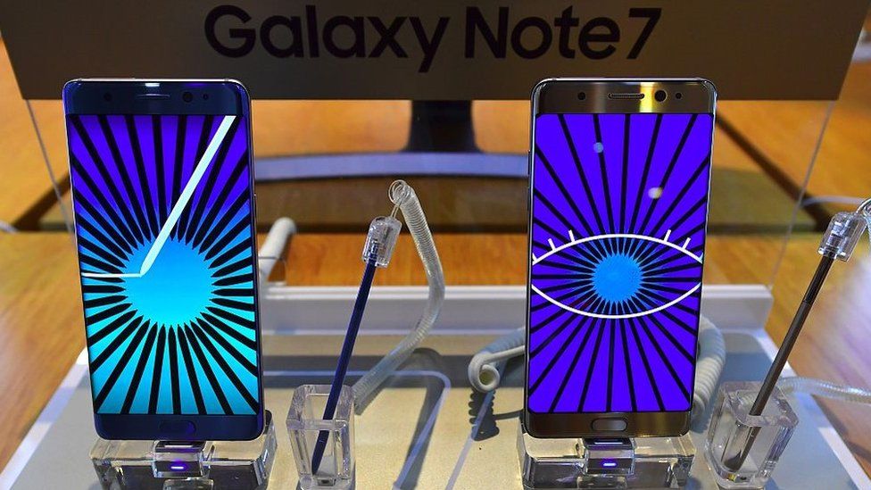 Galaxy Note 7 on display