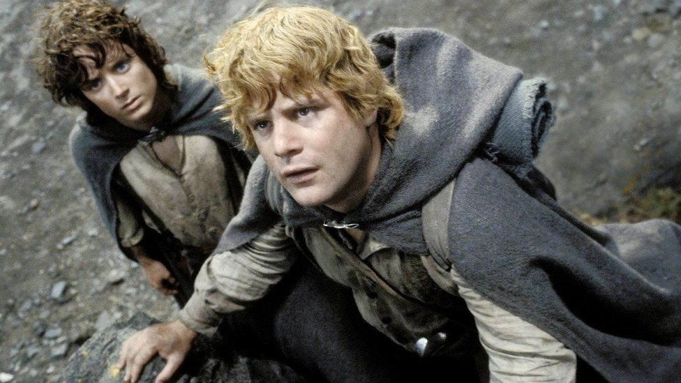 Middle Earth is moving:  shifts 'Lord of the Rings' filming to UK