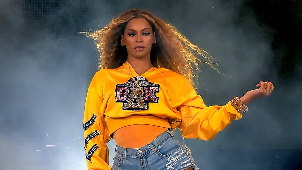 Beyonce on stage