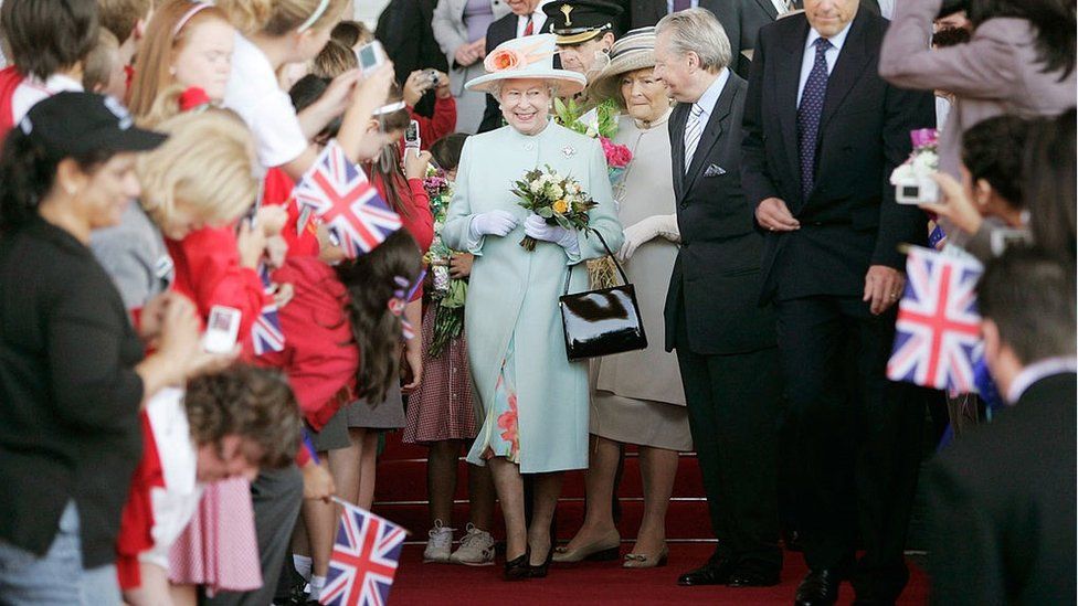 The Queen opening the Welsh Assembly at the Senedd building on 5 June, 2007