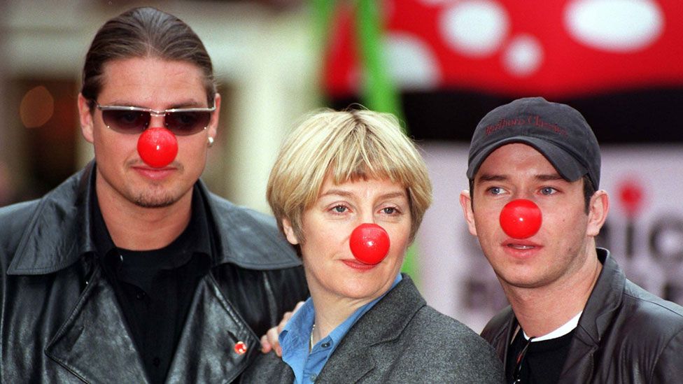 Victoria Wood with Keith Duffy (l) and Stephen Gately (r)