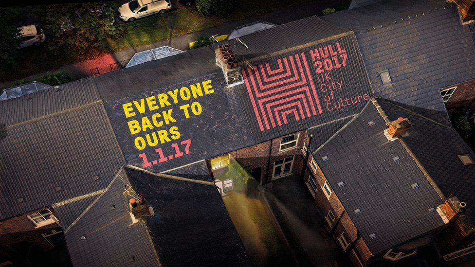 Hull 2017 slogan on rooftops