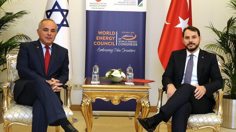 Turkish Energy Minister Berat Albayrak (R) and Israeli Energy Minister Yuval Steinitz (L) meet during the 23rd World Energy Congress in Istanbul.