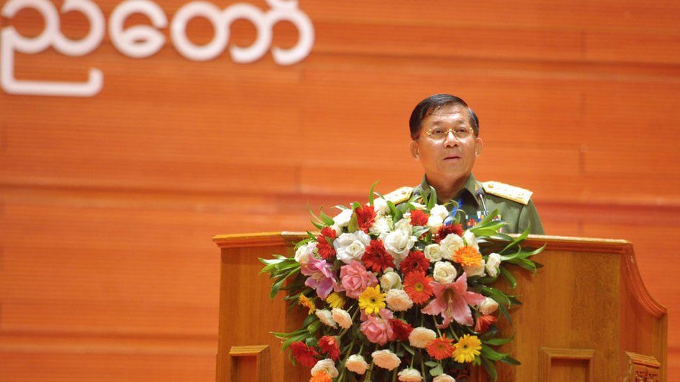 Commander-in-chief Senior Gen Min Aung Hlaing speaks during the second session of the Union Peace Conference in Naypyidaw on May 24, 2017