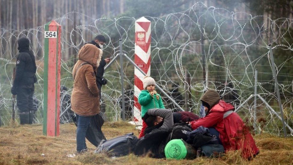 Migrants with children camp on the Belarus-Poland border. Photo: 8 November 2021