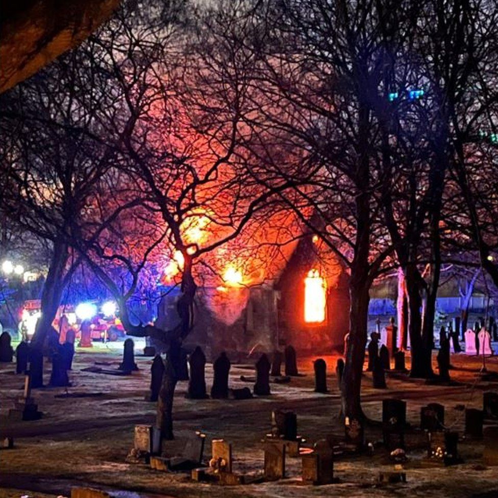 Castleford Derelict chapel destroyed in blaze BBC News