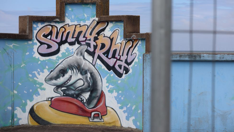 Mural of shark in Rhyl