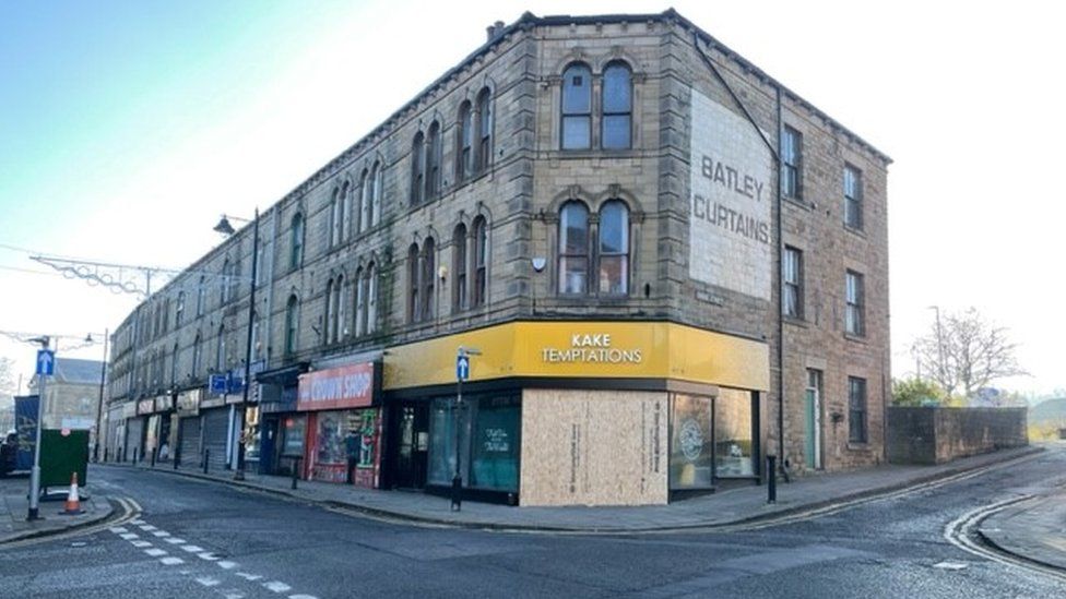 Batley Car crashes through window of bakery cafe BBC News