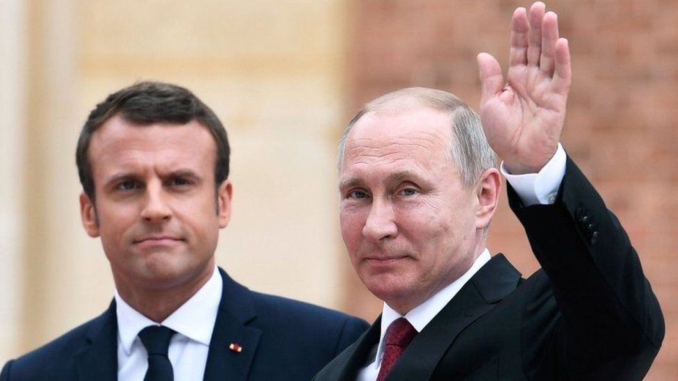 Vladimir Putin and Emmanuel Macron - 29 May