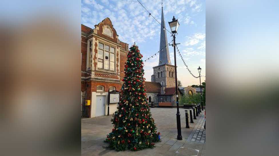 Christmas tree in Old Town, Hemel Hempstead