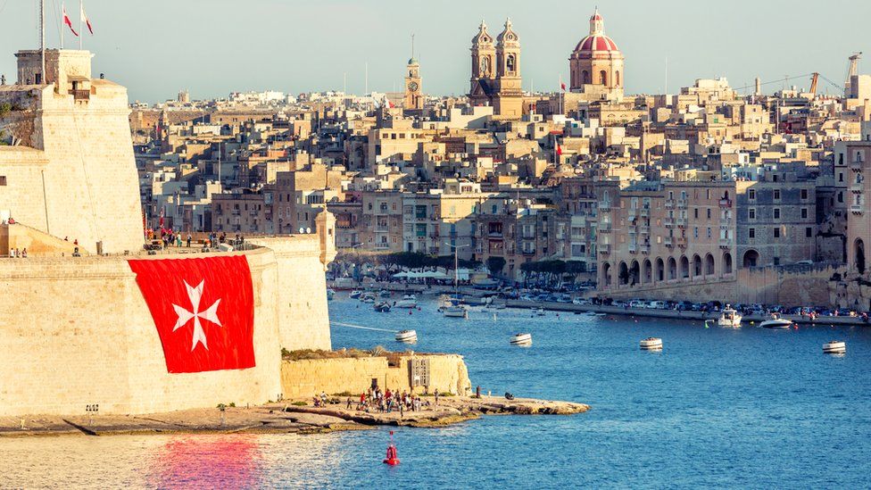 _104661501_malta2 _104661501_malta2 Писатель Росс Кеннет Эркен посетил Форт Святого Анджело (на снимке) в Валлетте, чтобы поподробней узнать о старейшем в мире рыцарском ордене госпитальеров Мальта Мальта 104661501 malta2