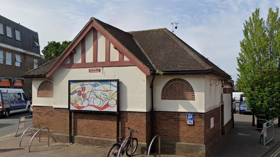 Spalding Public toilets to get major refurbishment BBC News
