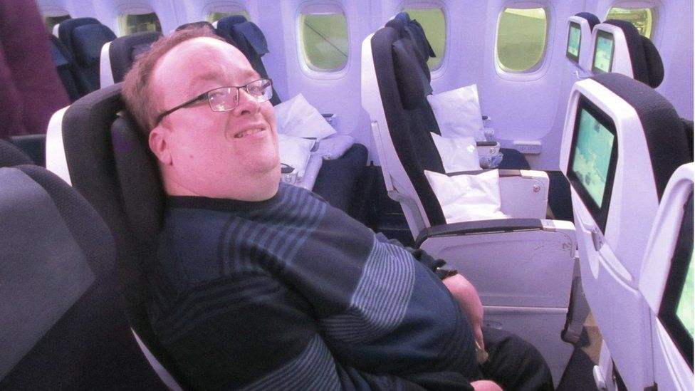 Disabled flyers angry at airline 'double charging' - BBC News