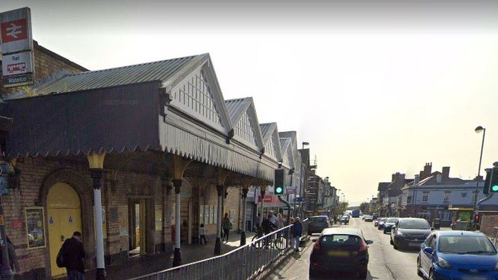 Man stabbed in Boxing Day row over noise in Waterloo flats BBC News