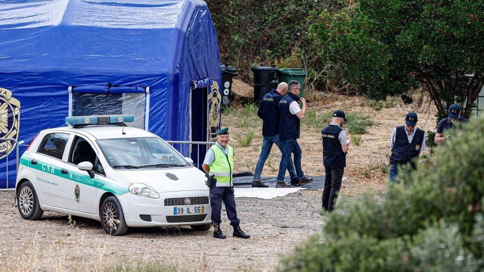 Portuguese police at a search in 2023 near the Arade reservoir in the Algarve