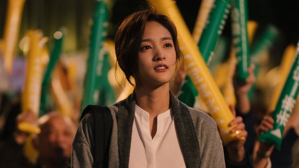 A scene from the TV show Wave Makers starring Gingle Wang (pictured)