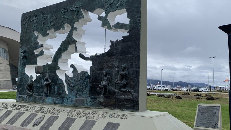 A memorial to fallen Argentine soldiers