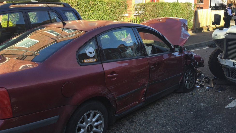 belfast-police-chase-three-officers-injured-in-crash-bbc-news