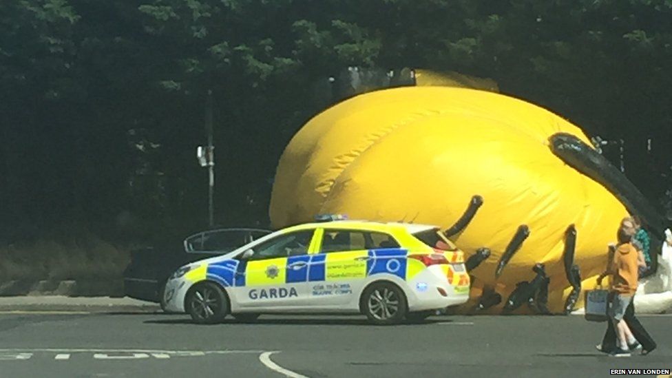 Police car with the Minion