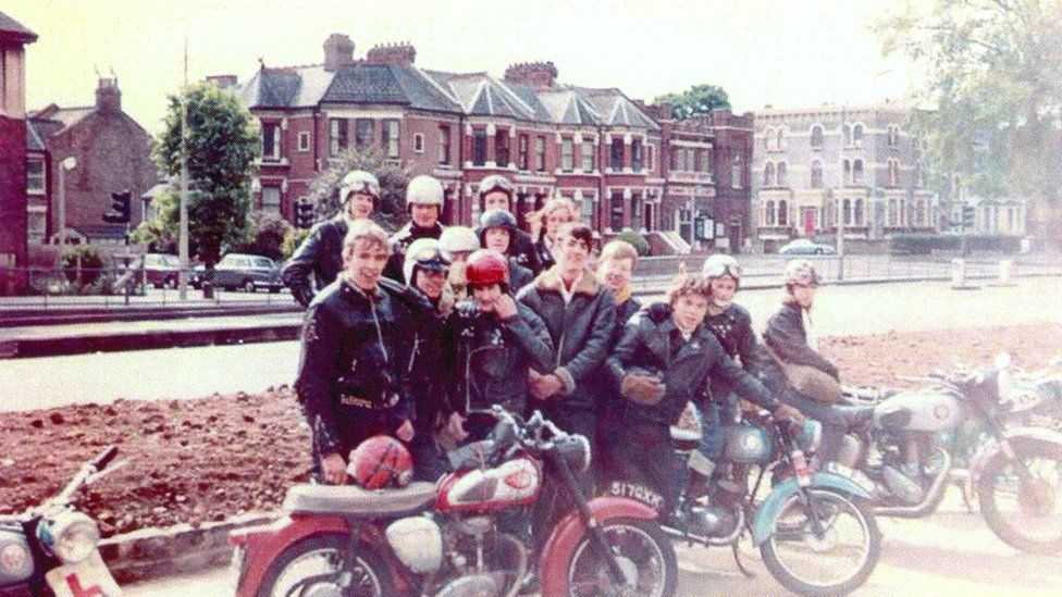 59 Club ride-out to the seaside, 1969