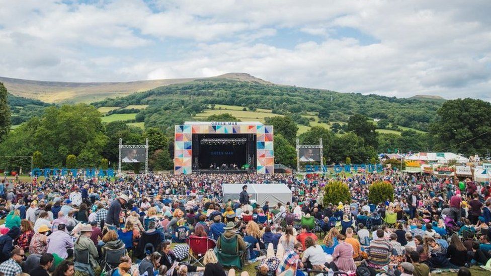 Green Man: 70 Covid cases linked to Brecon Beacons festival - BBC News