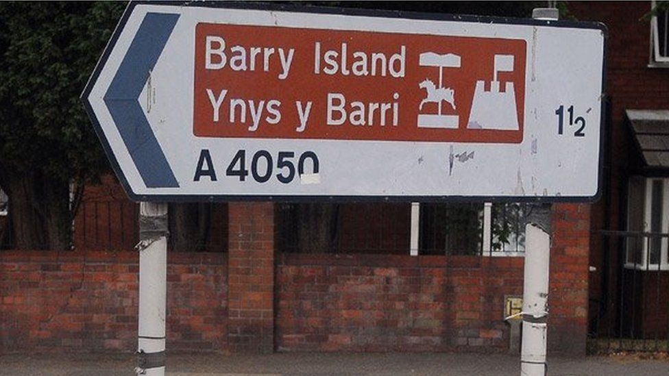 Barry Island sign