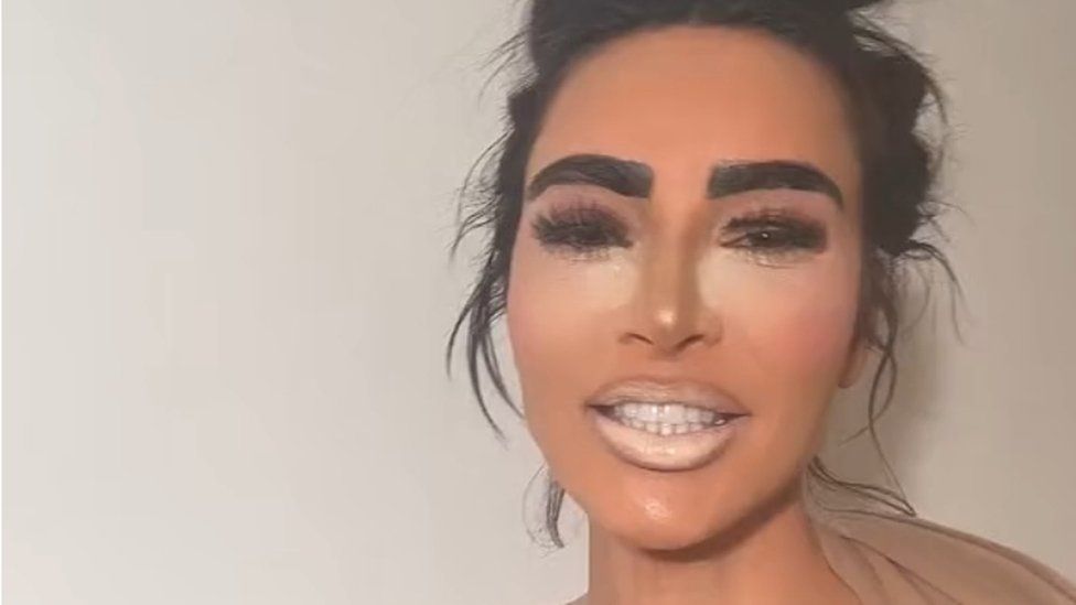 Kim Kardashian in "chav make-up"