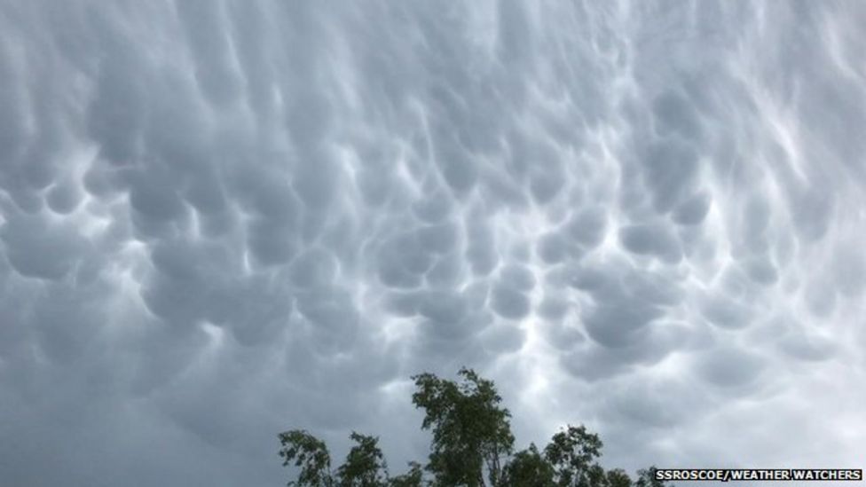 Gallery: Thundery clouds - BBC Weather