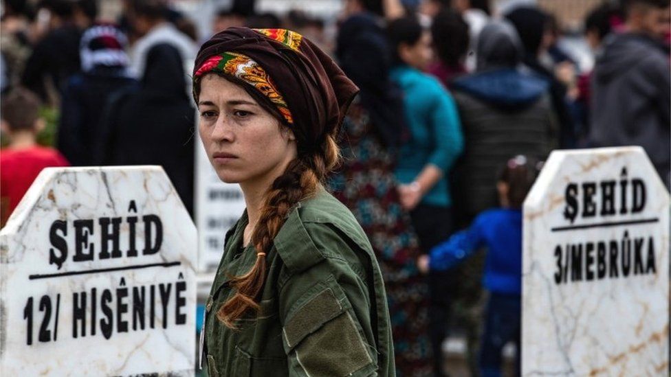 Kurdish woman at funeral of SDF fighters in Ras al-Ain (24/10/19)