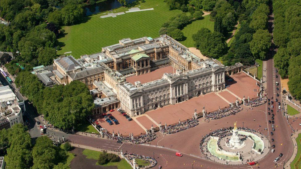 Buckingham Palace aerial view
