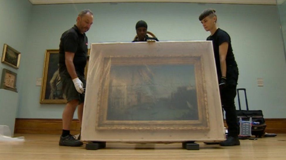 Painting being removed from Ferens Gallery, Hull